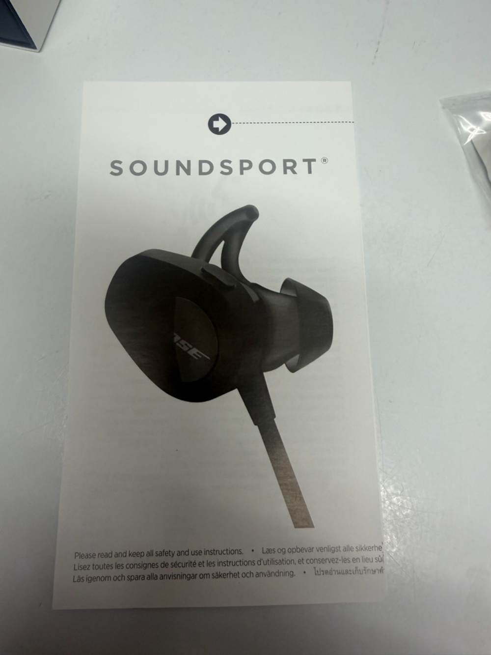 Bose Black In-Ear Wireless Earbuds with Neck Cable - Picture 7 of 8